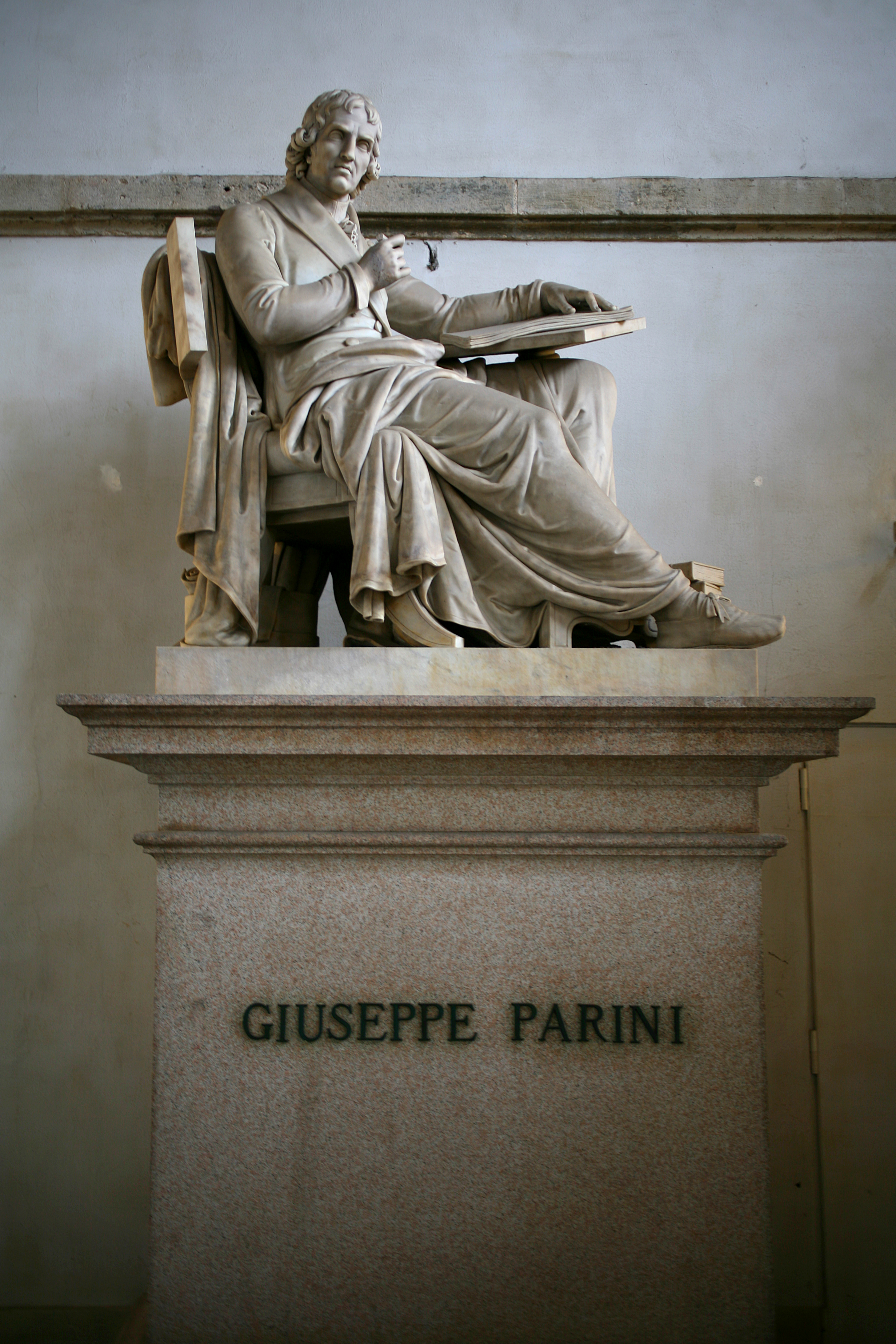 Gaetano_Matteo_Monti_(1776-1847)_Monumento_a_Giuseppe_Parini,_1838,_Milano.jpg